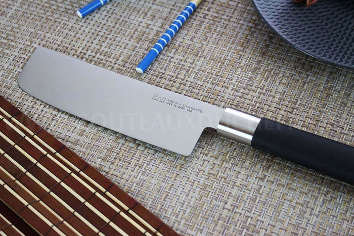 Couteau Nakiri japonais KAI Wasabi Black lame 16.5cm