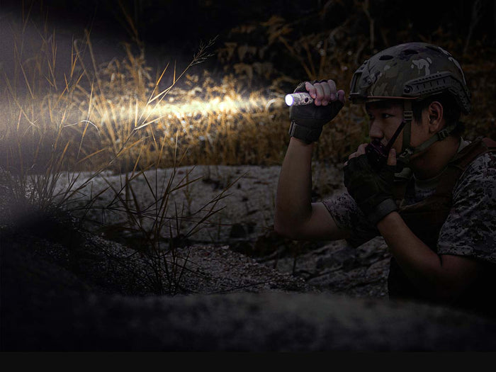 Fenix PD35v2 camo flashlight beam