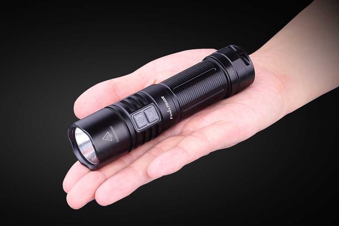 fenix pd40r rechargeable flashlight size
