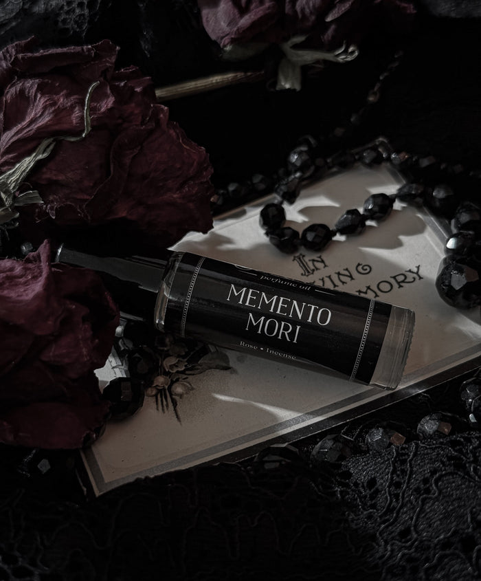 Memento Mori (incense & rose)