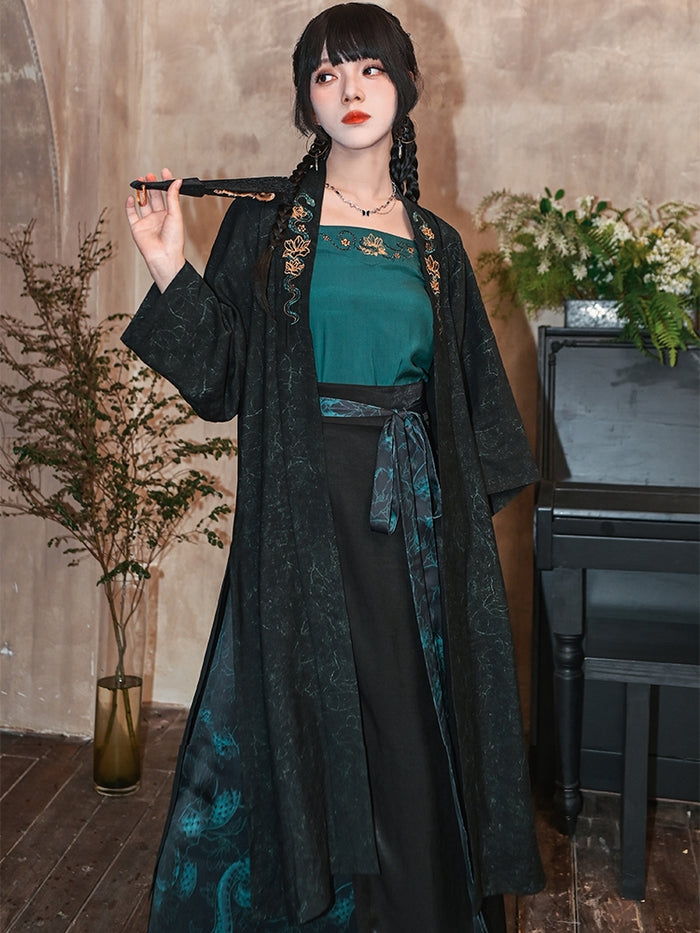 Snake Pattern Embroidered Tube Top / Cardigan / Skirt